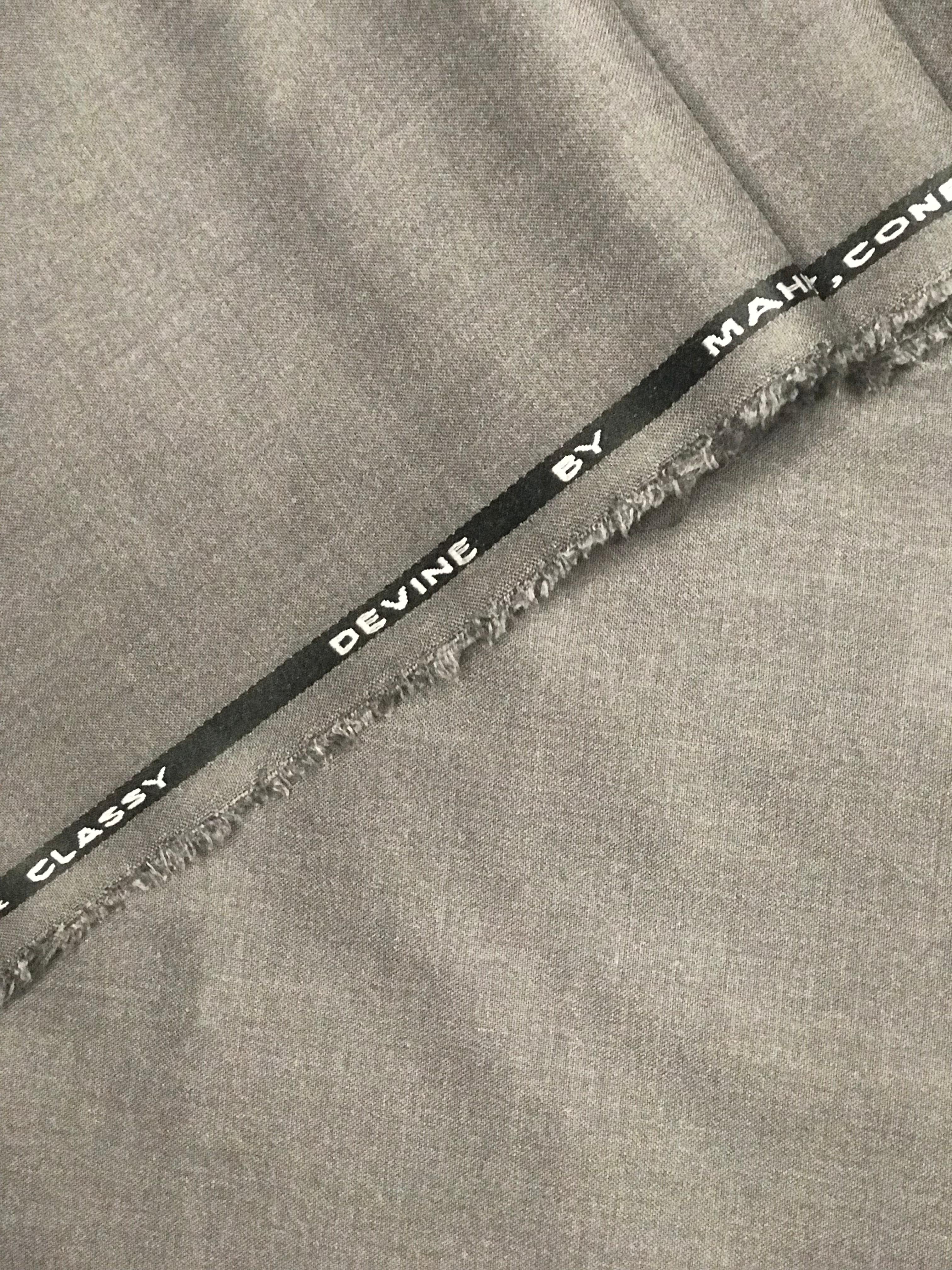 Men unstitched suit