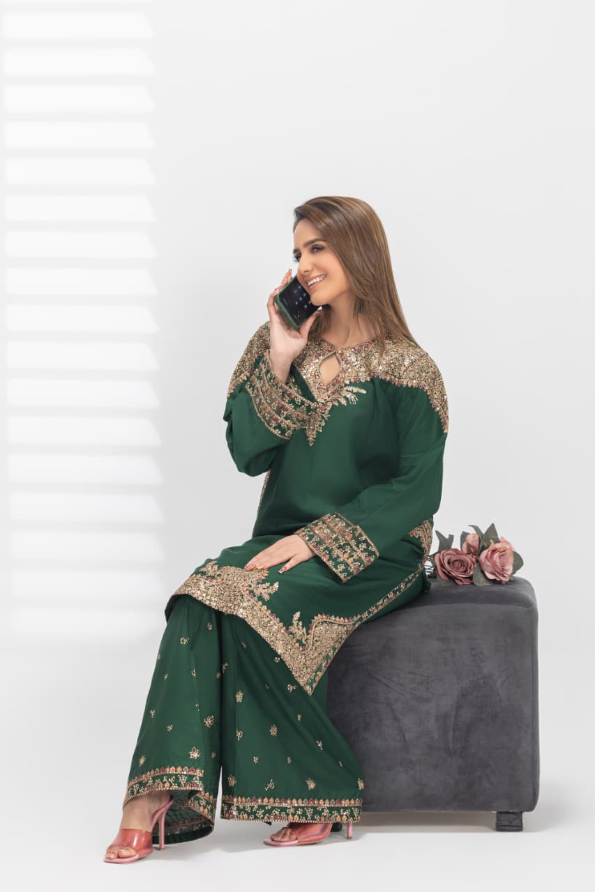 Hareemz Viscos Shafoon Dupptta Digital Print Stitched 3 Piece Suit