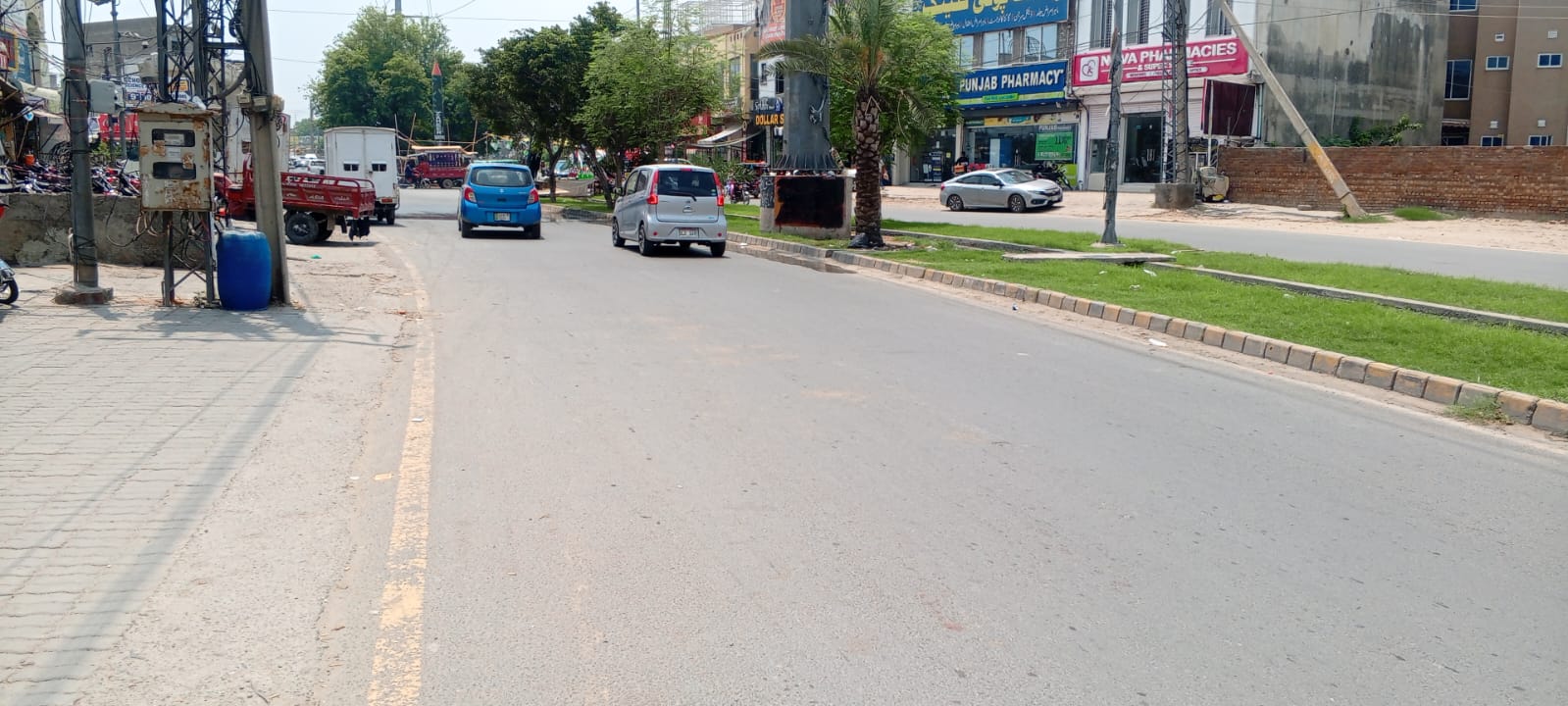 Commercial Building Double Story 8 Marla College Road Lahore