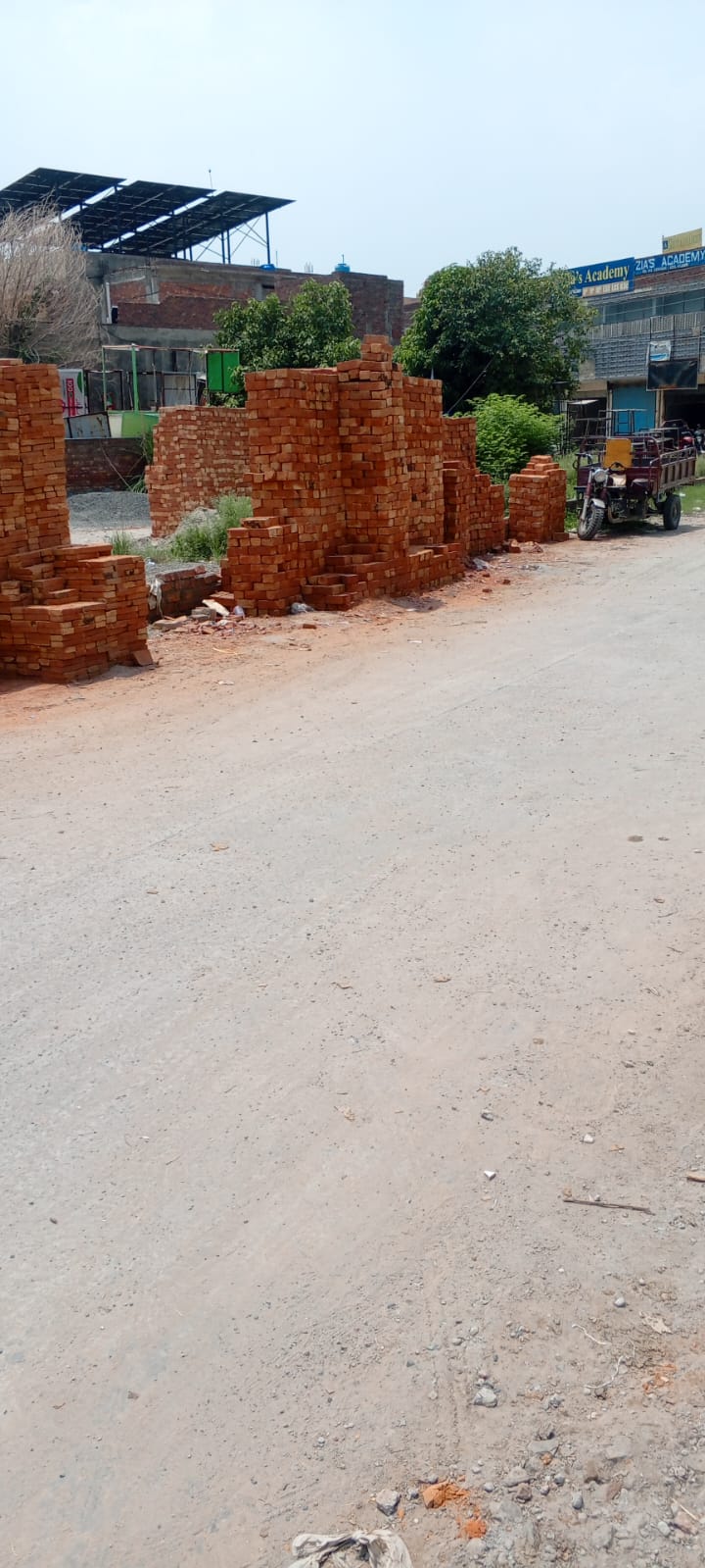 Corner Commercial 7 Marla Plot Main College Road Lahore