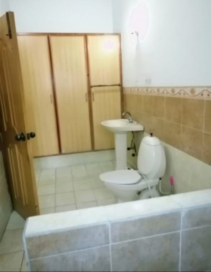 01kanal double story corner house for sale